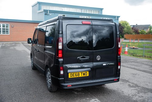 2018 Vauxhall Vivaro 2700 Sport CDTi BT - Benzi Campers Conversion zum Verkauf (Bild 25 von 201)
