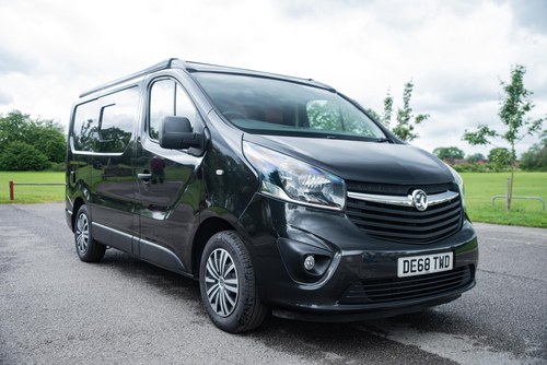 2018 Vauxhall Vivaro 2700 Sport CDTi BT - Benzi Campers Conversion zum Verkauf (Bild 35 von 201)