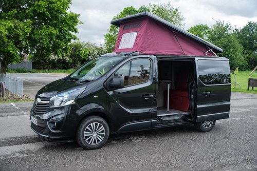2018 Vauxhall Vivaro 2700 Sport CDTi BT - Benzi Campers Conversion zum Verkauf (Bild 43 von 201)