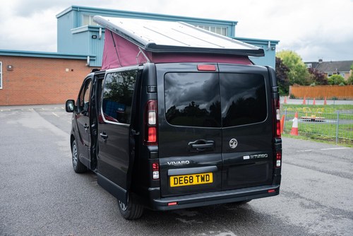 2018 Vauxhall Vivaro 2700 Sport CDTi BT - Benzi Campers Conversion zum Verkauf (Bild 51 von 201)