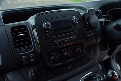 2018 Vauxhall Vivaro 2700 Sport CDTi BT - Benzi Campers Conversion zum Verkauf (Bild 95 von 201)