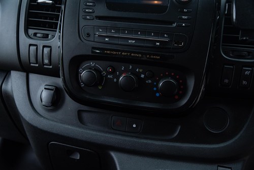 2018 Vauxhall Vivaro 2700 Sport CDTi BT - Benzi Campers Conversion zum Verkauf (Bild 99 von 201)
