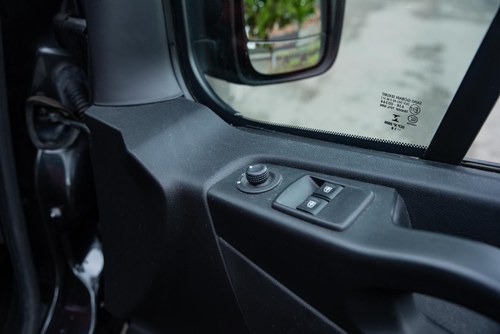 2018 Vauxhall Vivaro 2700 Sport CDTi BT - Benzi Campers Conversion zum Verkauf (Bild 109 von 201)