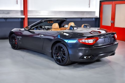 2010 Maserati GranCabrio Te koop (foto 18 van 92)