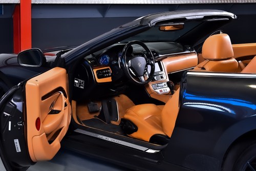 2010 Maserati GranCabrio Te koop (foto 34 van 92)