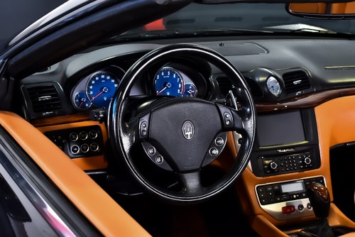 2010 Maserati GranCabrio Te koop (foto 74 van 92)
