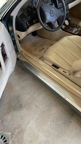 1993 Mercedes-Benz SL600 (R129) En venta (imagen 22 de 37)