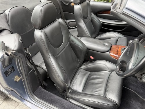 2002 Aston Martin DB7 Vantage Volante - Manual For Sale (picture 39 of 130)