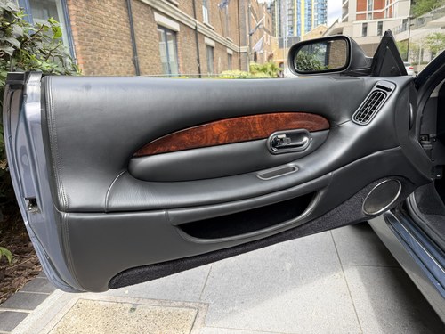 2002 Aston Martin DB7 Vantage Volante - Manual For Sale (picture 42 of 130)