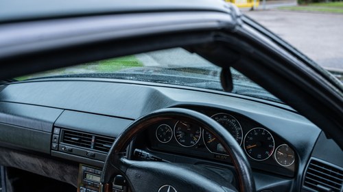 2001 Mercedes-Benz SL320 R129 Designo Allanite Edition For Sale (picture 30 of 244)