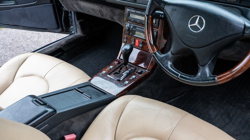 2001 Mercedes-Benz SL320 R129 Designo Allanite Edition For Sale (picture 31 of 244)
