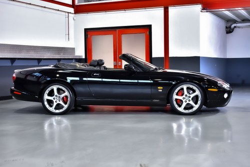 2005 Jaguar XKR Convertible Te koop (foto 16 van 119)