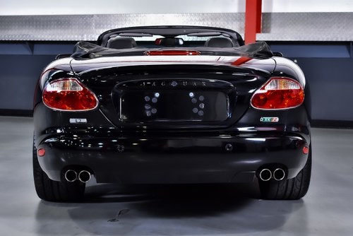 2005 Jaguar XKR Convertible Te koop (foto 25 van 119)