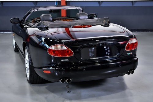 2005 Jaguar XKR Convertible Te koop (foto 26 van 119)