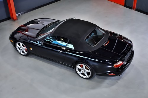 2005 Jaguar XKR Convertible Te koop (foto 39 van 119)