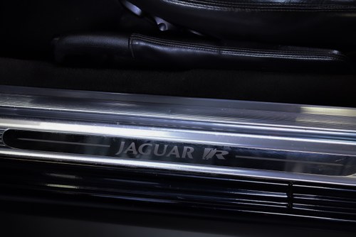 2005 Jaguar XKR Convertible Te koop (foto 48 van 119)