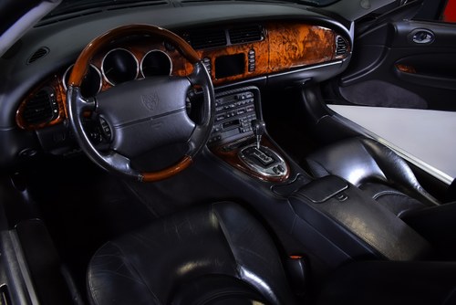 2005 Jaguar XKR Convertible Te koop (foto 51 van 119)