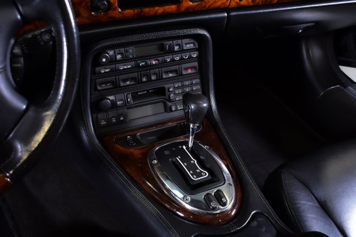 2005 Jaguar XKR Convertible Te koop (foto 54 van 119)