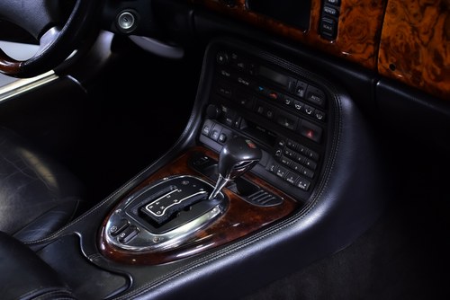 2005 Jaguar XKR Convertible Te koop (foto 66 van 119)