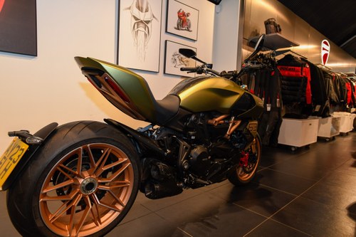 2023 Ducati Diavel 1260 Lamborghini For Sale (picture 29 of 30)
