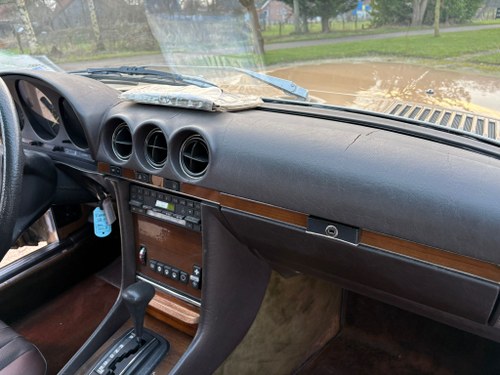 1983 Mercedes-Benz 380 SL (R107) Te koop (foto 21 van 77)
