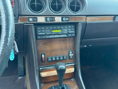 1983 Mercedes-Benz 380 SL (R107) Te koop (foto 29 van 77)