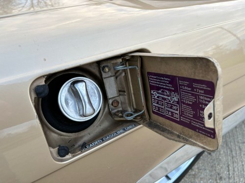 1983 Mercedes-Benz 380 SL (R107) Te koop (foto 34 van 77)