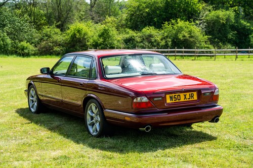 2000 Jaguar X308 XJR For Sale (picture 13 of 281)