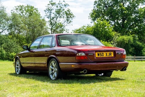 2000 Jaguar X308 XJR For Sale (picture 15 of 281)