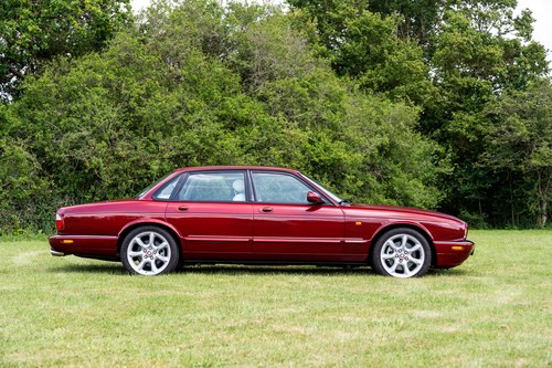2000 Jaguar X308 XJR For Sale (picture 19 of 281)