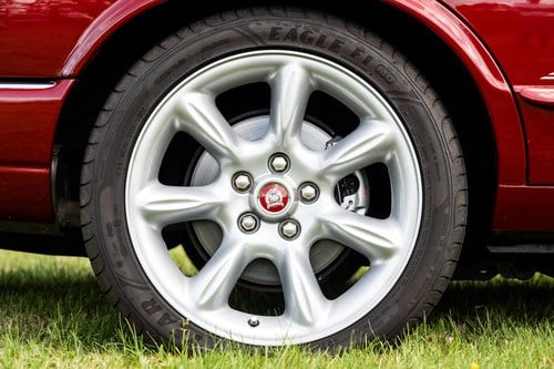 2000 Jaguar X308 XJR For Sale (picture 23 of 281)