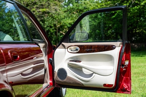 2000 Jaguar X308 XJR For Sale (picture 140 of 281)