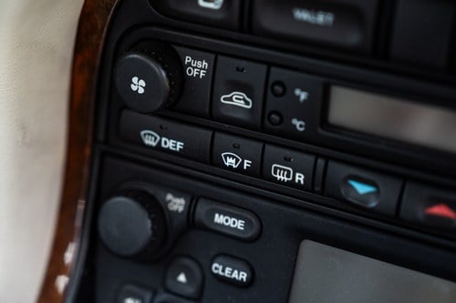 2000 Jaguar X308 XJR For Sale (picture 57 of 281)