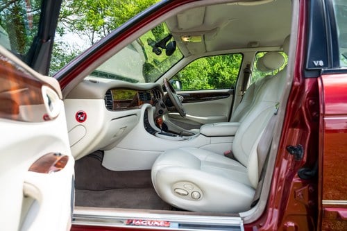 2000 Jaguar X308 XJR For Sale (picture 84 of 281)