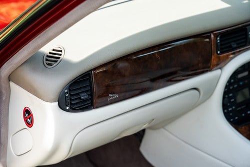 2000 Jaguar X308 XJR For Sale (picture 89 of 281)
