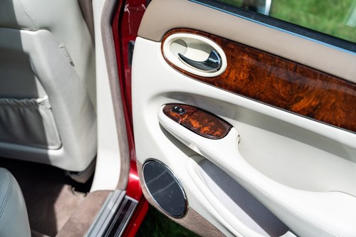2000 Jaguar X308 XJR For Sale (picture 121 of 281)