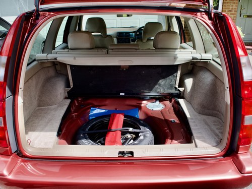 1998 Volvo V70 2.5 10v Auto For Sale (picture 77 of 148)
