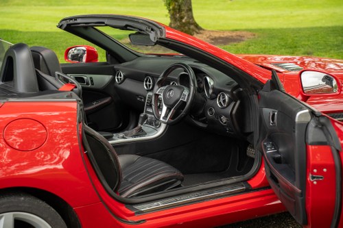 2013 Mercedes-Benz SLK250CDI Sport BlueEfficiency AMG R1 For Sale (picture 20 of 126)