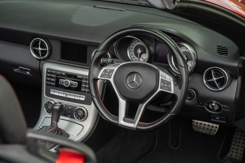 2013 Mercedes-Benz SLK250CDI Sport BlueEfficiency AMG R1 For Sale (picture 21 of 126)
