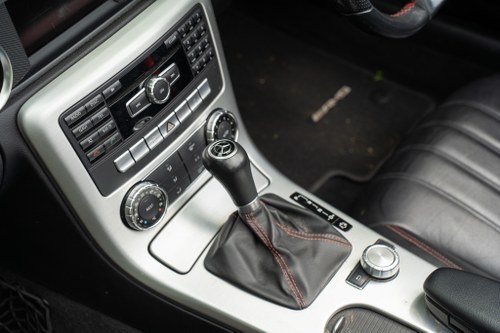 2013 Mercedes-Benz SLK250CDI Sport BlueEfficiency AMG R1 For Sale (picture 26 of 126)