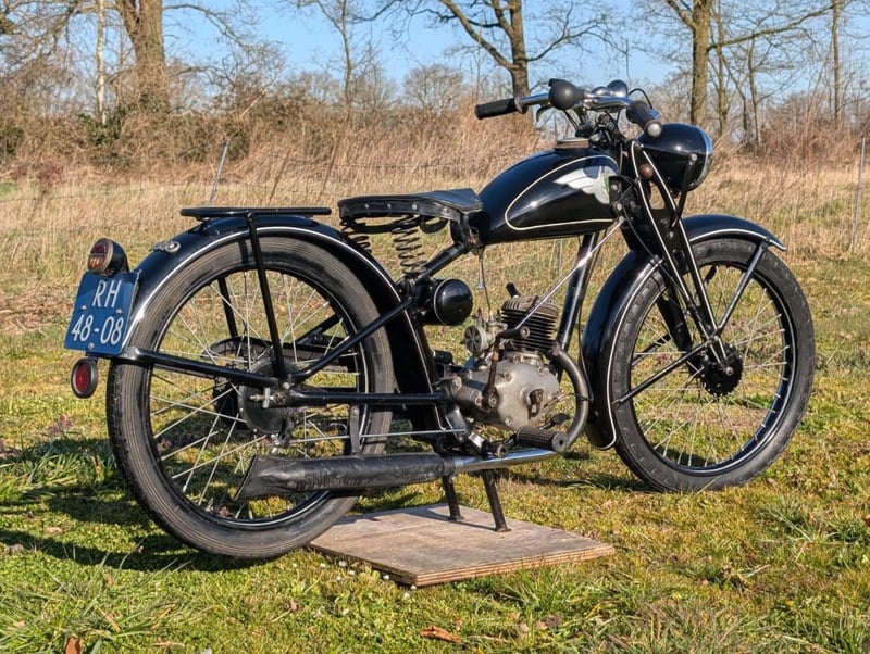 1938 DKW RT 100 - 2 1938 DKW RT 100 - 2
