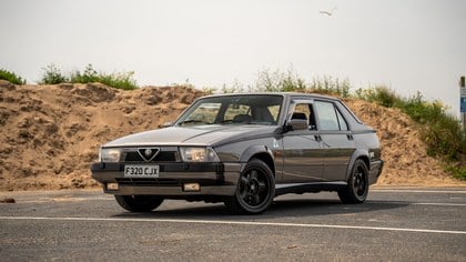 Alfa Romeo 75 V6