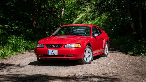 2000 Ford Mustang GT 4.6L V8 Manual Mk4 SN95 à venda (imagem 2 de 211)