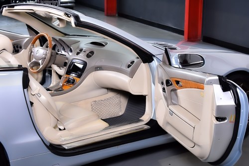 2007 Mercedes-Benz SL550 R230 zum Verkauf (Bild 61 von 134)
