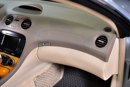 2007 Mercedes-Benz SL550 R230 zum Verkauf (Bild 73 von 134)