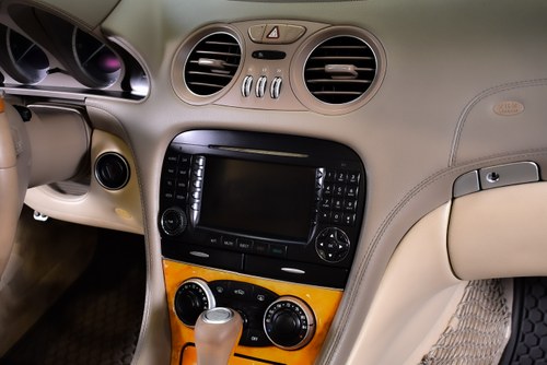 2007 Mercedes-Benz SL550 R230 zum Verkauf (Bild 74 von 134)