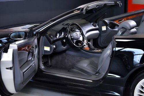 2006 Mercedes-Benz SL55 Convertible R230 zum Verkauf (Bild 36 von 108)
