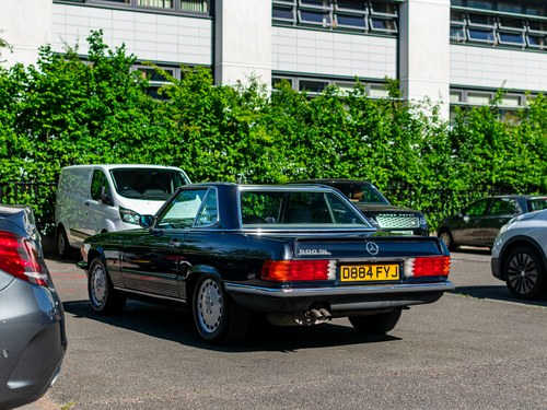 1986 Mercedes-Benz 500SL (R231) à vendre (picture 10 of 112)