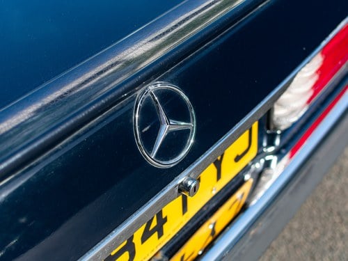 1986 Mercedes-Benz 500SL (R231) à vendre (picture 57 of 112)