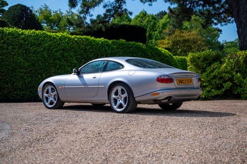 2002 Jaguar XKR (X100) à vendre (picture 5 of 156)
